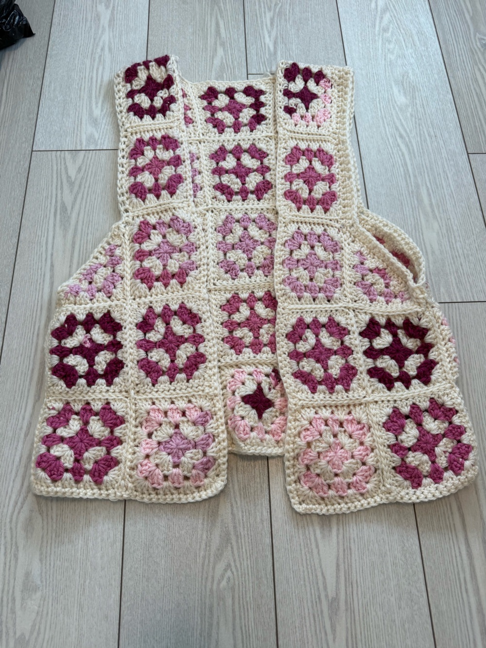 Crochet granny square cardigan vest blanket knit pink white cozy lounge vtg